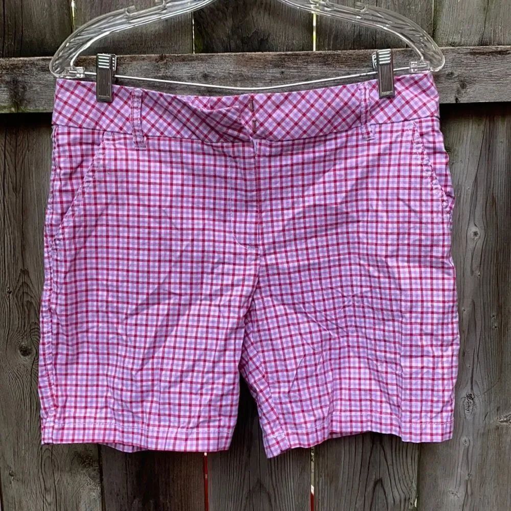 Izod Plaid shorts sz. 6